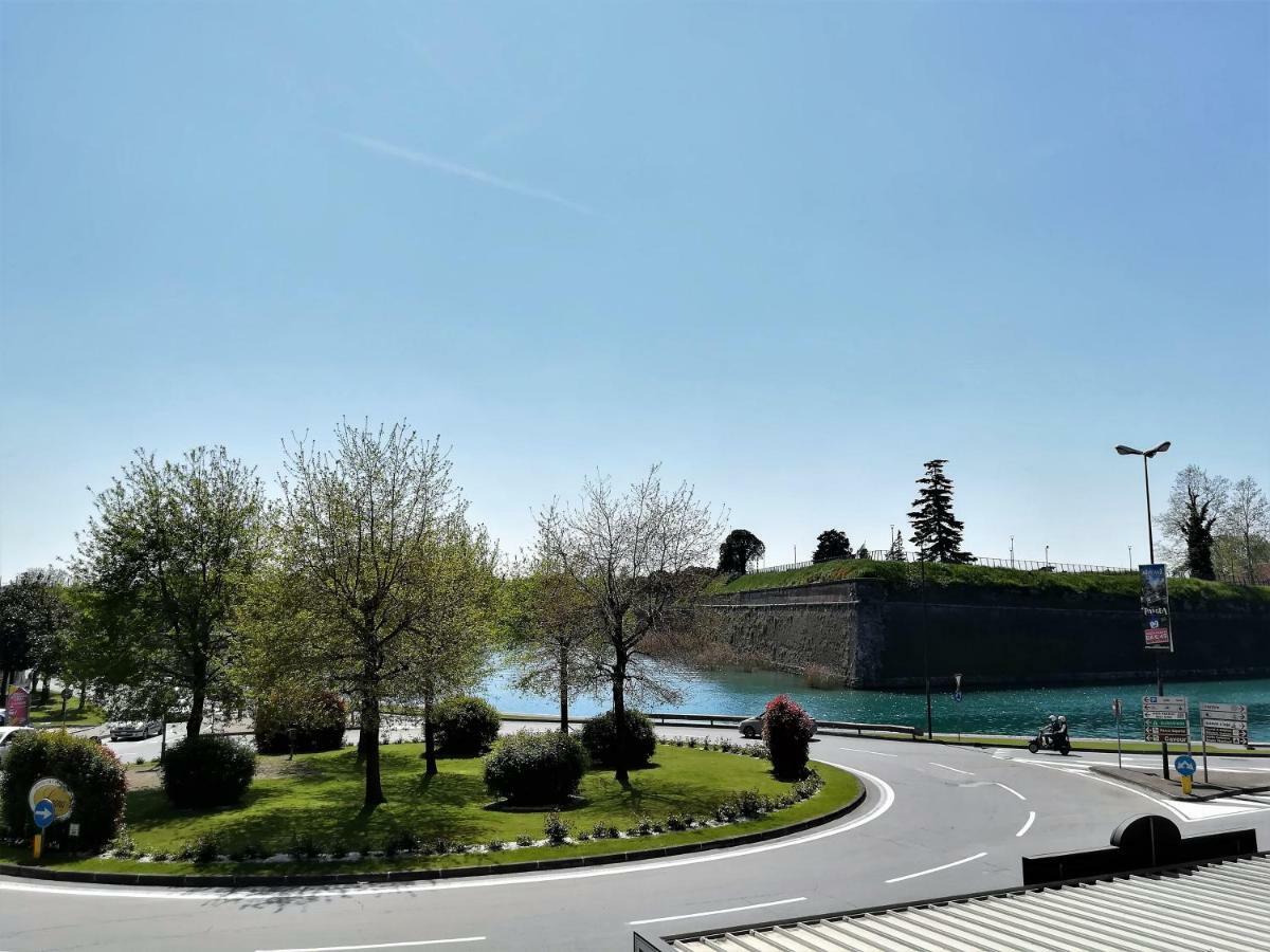 Lake Moments Peschiera del Garda Exterior foto
